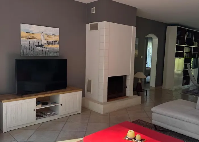 3 Etoiles Piscine Chauffee 6 Pers * 비스카로세