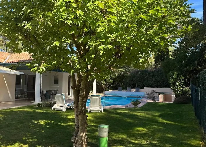 3 Etoiles Piscine Chauffee 6 Pers 비스카로세